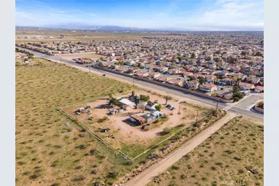 11522 Mojave Drive, Adelanto, CA 92301 - Photo 5