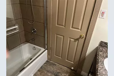 7620 S Hoover, Los Angeles, CA 90044 - Photo 7