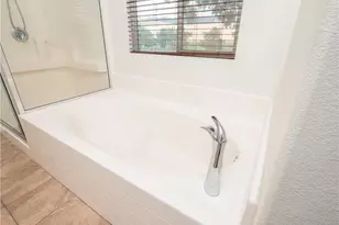 16414 Twinberry Ct, Fontana, CA 92336 - Photo 33