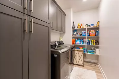 565 Hudson Way, Rialto, CA 92377 - Photo 19