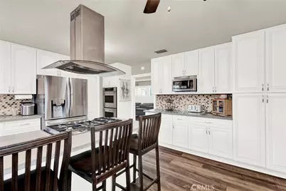 133 E Van Koevering, Rialto, CA 92376 - Photo 9