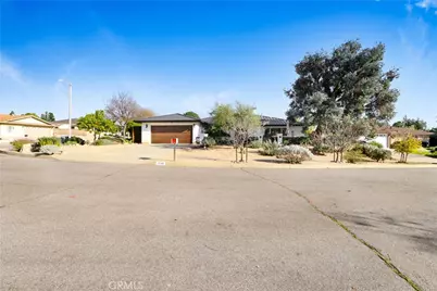 2540 Stonehill Court, Claremont, CA 91711 - Photo 5