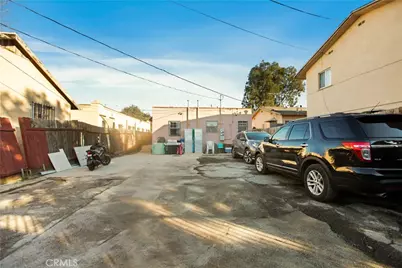 8449 S Main, Los Angeles, CA 90003 - Photo 11