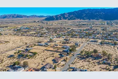 5753 La Luna, 29 Palms MCB, CA 92277 - Photo 33