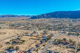 5753 La Luna, 29 Palms MCB, CA 92277 - Photo 33