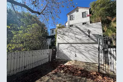 2329 N Edgemont, Los Angeles, CA 90027 - Photo 7