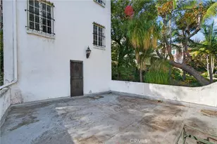 2329 N Edgemont, Los Angeles, CA 90027 - Photo 25