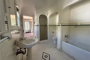 2329 N Edgemont, Los Angeles, CA 90027 - Photo 19