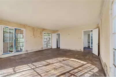 2329 N Edgemont, Los Angeles, CA 90027 - Photo 13