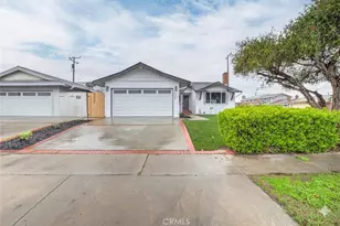 328 E 213th St, Carson, CA 90745 - Photo 3