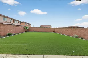 15575 Parry Peak, Fontana, CA 92336 - Photo 33