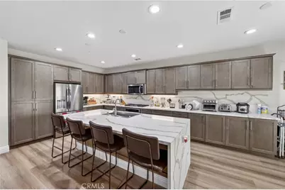 15575 Parry Peak, Fontana, CA 92336 - Photo 11