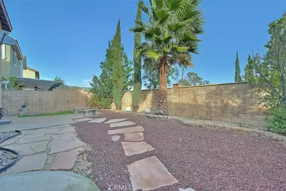 7165 Hazelwood Way, Fontana, CA 92336 - Photo 39