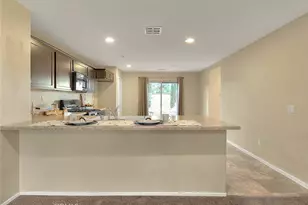 7165 Hazelwood Way, Fontana, CA 92336 - Photo 9