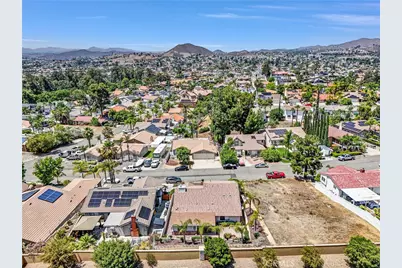 30998 Emperor, Canyon Lake, CA 92587 - Photo 33