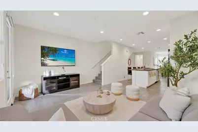 10548 Acorn Place, Los Alamitos, CA 90720 - Photo 9