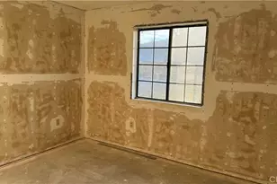 28261 Preakness Dr, Stallion Springs, CA 93561 - Photo 21