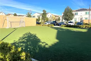 16040 Jamie Ln, Fontana, CA 92336 - Photo 51