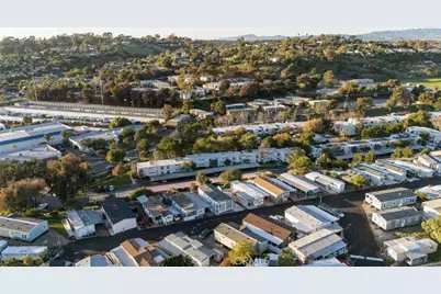 3030 Oceanside Boulevard #44, Oceanside, CA 92504 - Photo 33