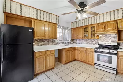 13714 Longworth, Norwalk, CA 90650 - Photo 11