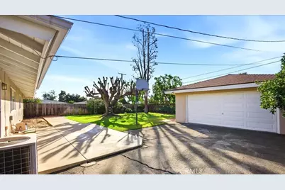 1553 N. Laurel, Upland, CA 91786 - Photo 33