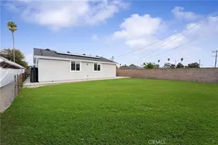 540 W 118th St, Los Angeles, CA 90044 - Photo 29