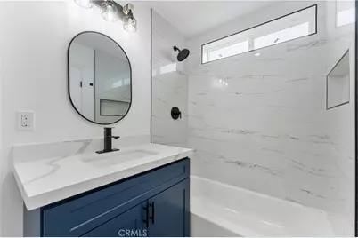 540 W 118th Street, Los Angeles, CA 90044 - Photo 17