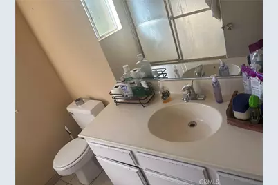 11545 Honeyglen, Pacoima, CA 91331 - Photo 17