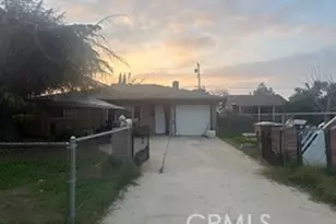 618 Bates Ave, Bakersfield, CA 93307 - Photo 1