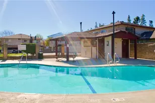 1126 W Calle De la Luna, Azusa, CA 91702 - Photo 5