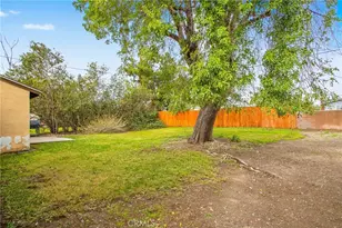 17416 Malaga St, Fontana, CA 92336 - Photo 39