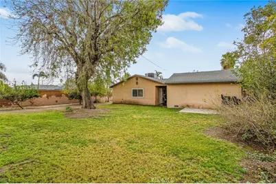 17416 Malaga Street, Fontana, CA 92336 - Photo 37