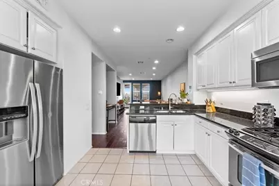 955 Sweetbriar Lane #E, Azusa, CA 91702 - Photo 11