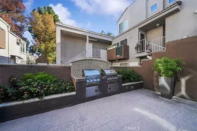 355 N Maple Street #245, Burbank, CA 91505 - Photo 23