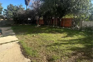 943 W Valencia St, Rialto, CA 92376 - Photo 13