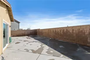 15765 Kings Peak Dr, Fontana, CA 92336 - Photo 33