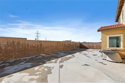 15765 Kings Peak Dr, Fontana, CA 92336 - Photo 31