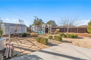 11639 Pagosi Rd, Apple Valley, CA 92308 - Photo 23
