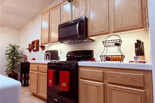 13231 Cameron, Victorville, CA 92392 - Photo 17