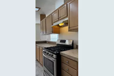 301 E Foothill Blvd #80, Pomona, CA 91767 - Photo 9