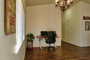 21172 Burgundy, Apple Valley, CA 92308 - Photo 5