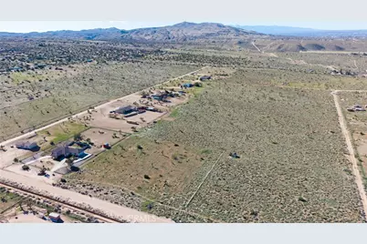 9588 Milpas, Apple Valley, CA 92308 - Photo 15