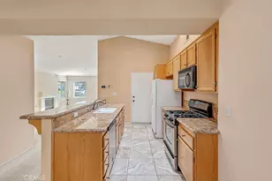 7770 Somerset Ln, Highland, CA 92346 - Photo 13