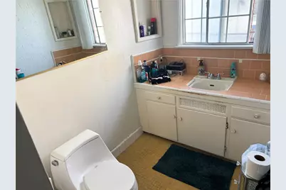 1658 W 109th Place, Los Angeles, CA 90047 - Photo 13