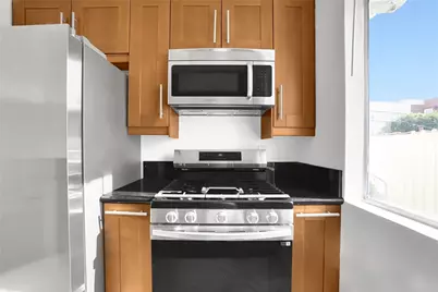 856 N Van Ness Avenue #3, Los Angeles, CA 90038 - Photo 9