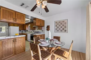 15974 Hawthorne, Fontana, CA 92335 - Photo 9