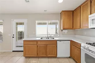 250 Settlers, Upland, CA 91786 - Photo 9