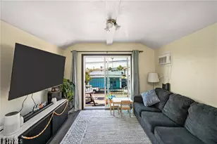 1912 E 10th, Long Beach, CA 90813 - Photo 11