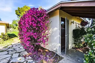 12073 Knoefler Dr, Riverside, CA 92505 - Photo 9