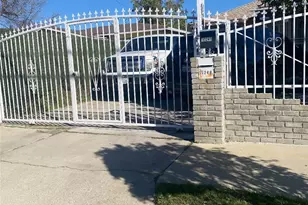 10246 Haddon, Los Angeles, CA 91331 - Photo 19